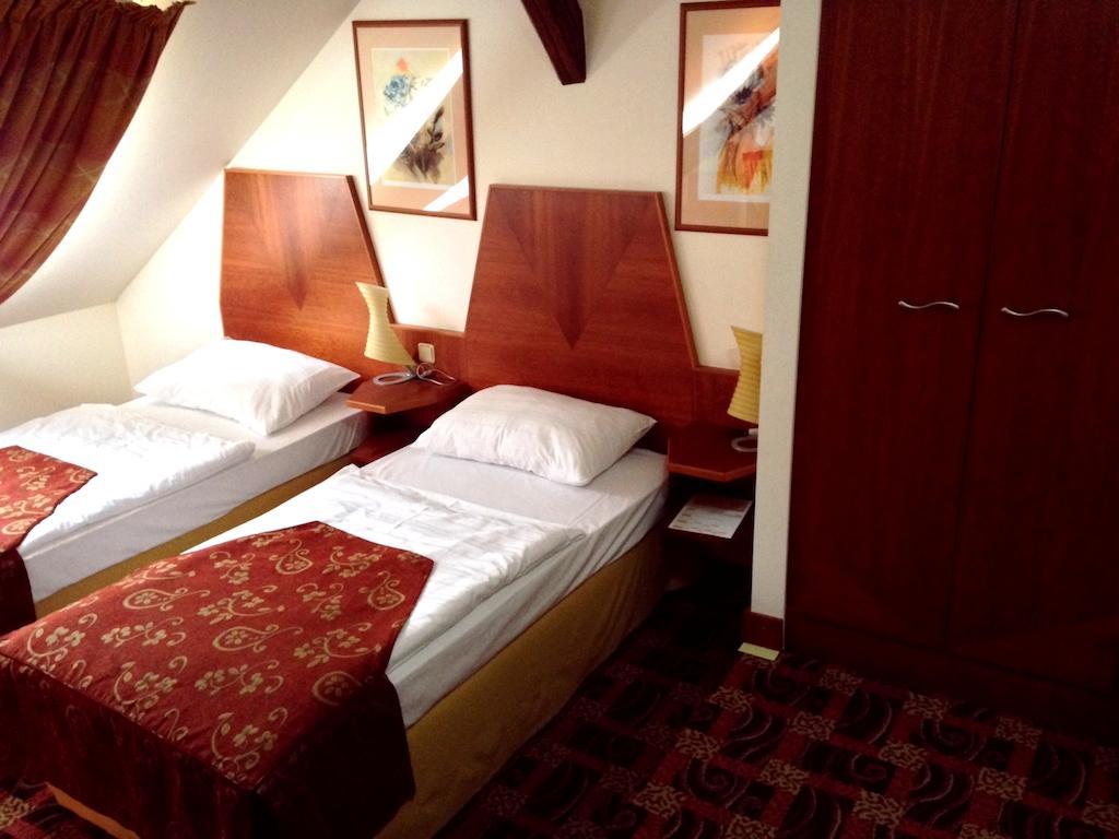 Old Town Bed & Breakfast Чешка Будьовица Екстериор снимка